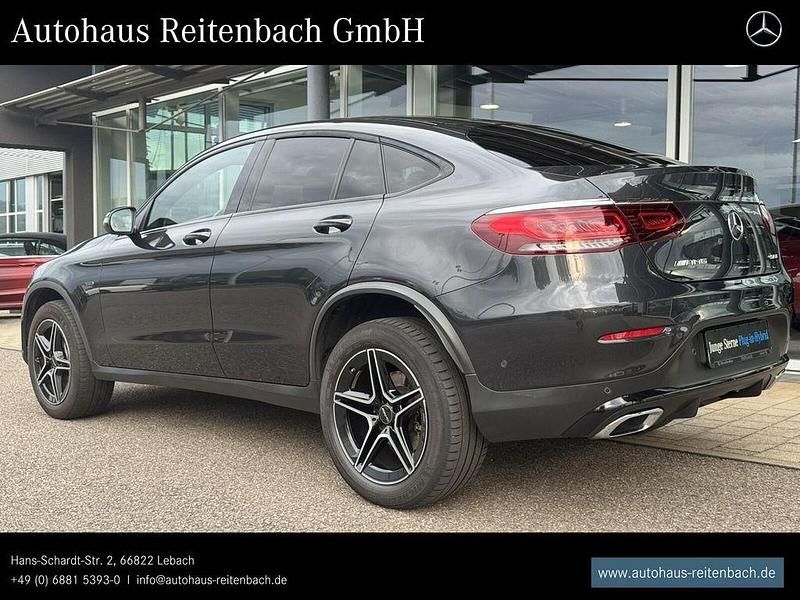 Gebraucht Mercedes GLC300e AMG 306 PS (225 kW) 2022 Lack graphitgrau Coupé