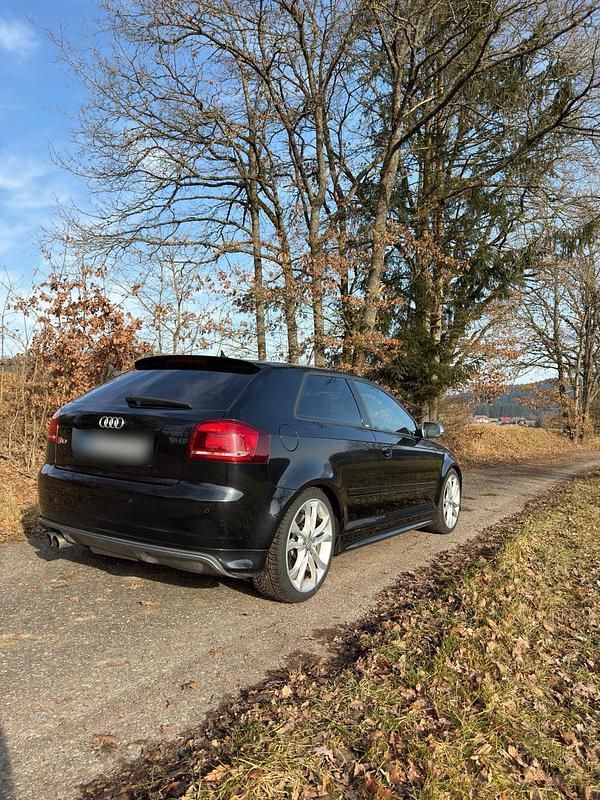 Gebraucht Audi S3 Sportback Performance 370 PS (272 kW) 2010 Schwarz Kleinwagen