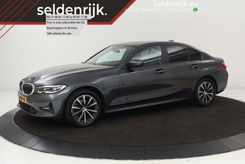 Grau Gebraucht 2022 BMW 318 Limousine | 24.901 € (Superpreis) - Bild 1/4