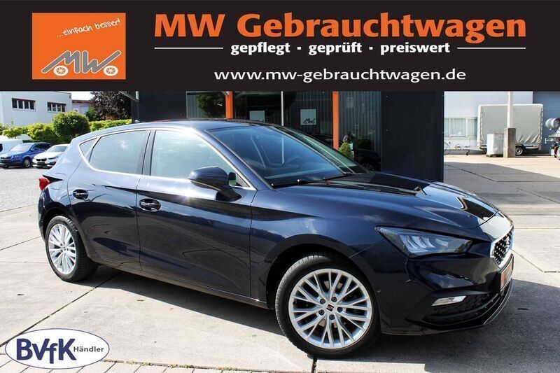 Blau Gebraucht 2022 Seat Leon XCELLENCE Limousine | 19.990 € (Fairer Preis) - Bild 1/3