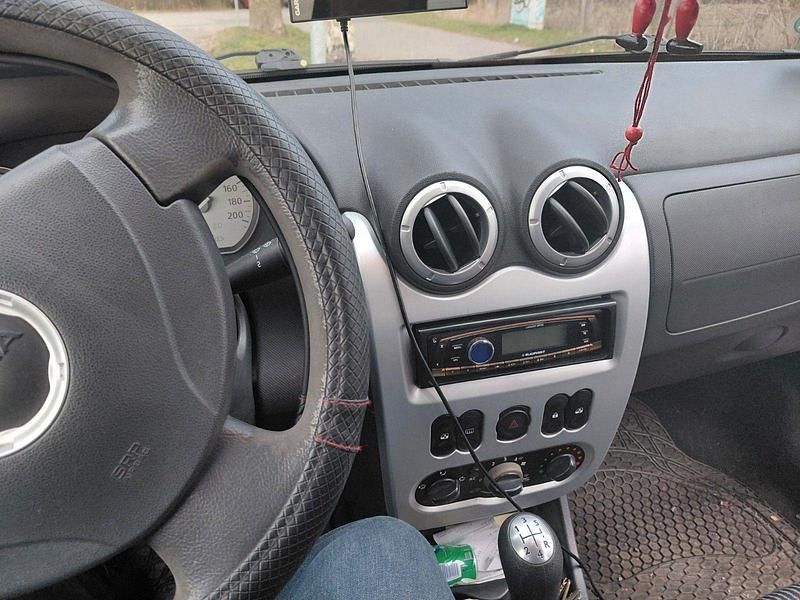 Gebraucht Dacia Logan MCV Lauréate 86 PS (63 kW) 2009 Beige Kombi