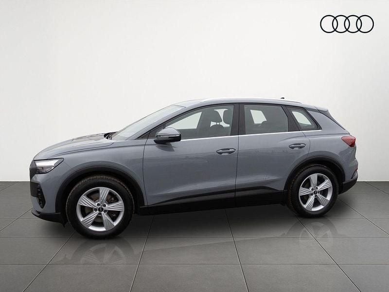 Gebraucht Audi Q4 e-tron Basis 150 kW (204 PS) 2021 Grau SUV