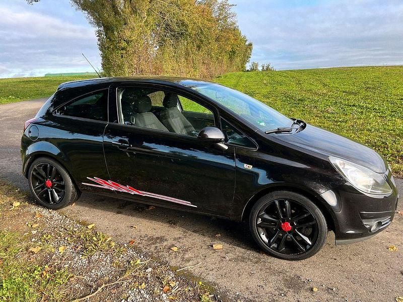 Schwarz Gebraucht 2011 Opel Corsa Color Edition Kleinwagen | 3.550 € (Fairer Preis) - Bild 1/4
