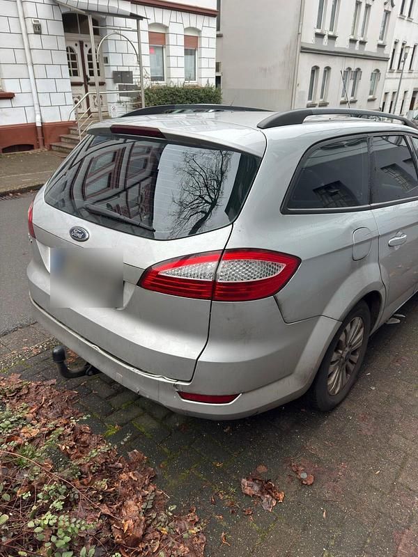 Gebraucht Ford Mondeo 140 PS (102 kW) 2009 Kombi