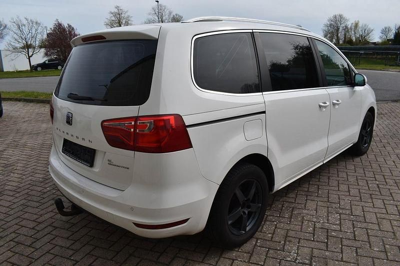 Gebraucht Seat Alhambra Style 140 PS (102 kW) 2012 Weiß Van / Kleinbus