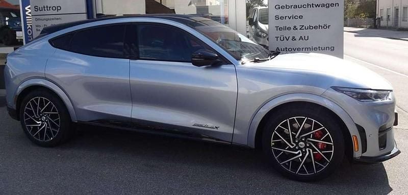 Gebraucht Ford Mustang Mach-E GT 358 kW (487 PS) 2022 Iced blue silver SUV