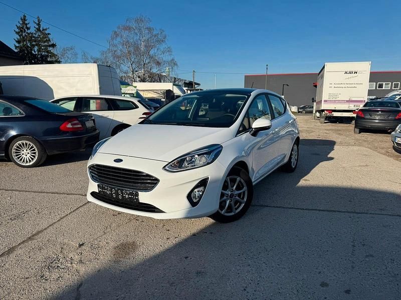 Gebraucht Ford Fiesta Titanium 95 PS (69 kW) 2021 Weiß Kleinwagen