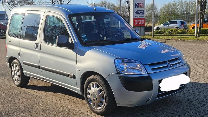 Second-hand Citroën Berlingo Tonic 109 CP (80 kW) 2003 Albastru Monovolum