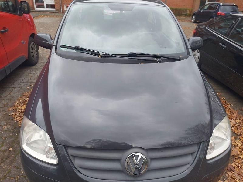 Grau Gebraucht 2007 VW Fox Kleinwagen | 1.750 € (Fairer Preis) - Bild 1/4