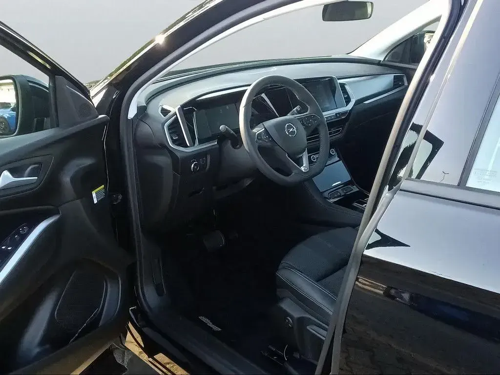 Gebraucht Opel Grandland X Enjoy 131 PS (96 kW) 2024 Perlschwarz SUV