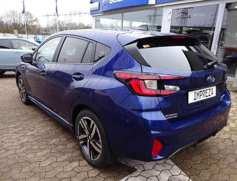 Gebraucht Subaru Impreza Trend 136 PS (100 kW) 2026 Sapphire blue (p) Kleinwagen