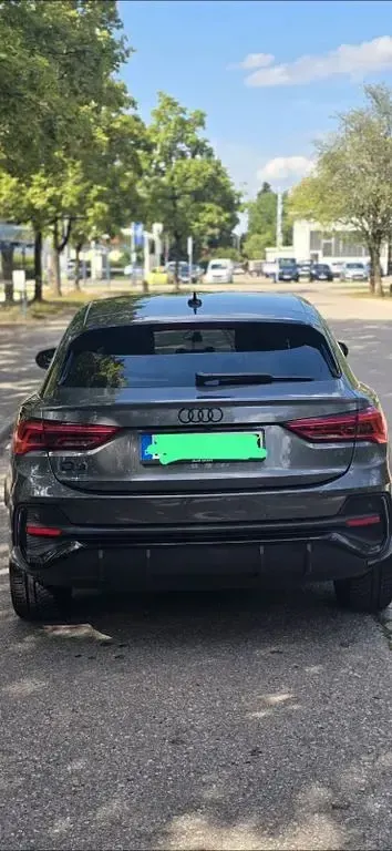 Gebraucht Audi Q3 Sport 150 PS (110 kW) 2022 Grau SUV