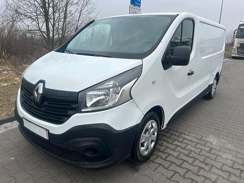 Gebraucht Renault Trafic 95 PS (69 kW) 2019 Weiß Van / Kleinbus