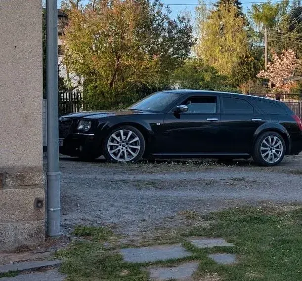 Używany Chrysler 300C Touring 218 KM (160 kW) 2007 Czarny Kombi
