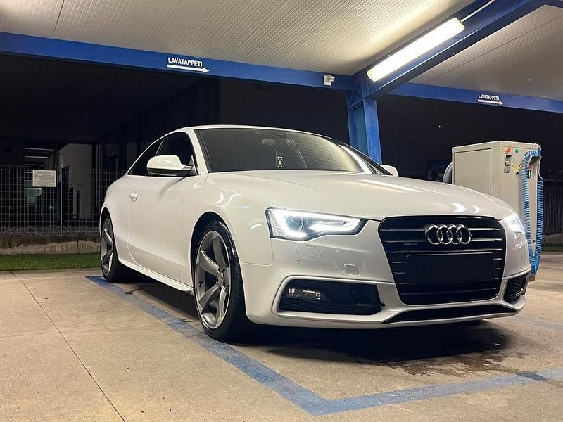 Weiß Gebraucht 2015 Audi A5 S-Line Coupé | 19.900 € (Etwas zu teuer) - Bild 1/4