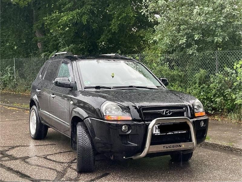 Schwarz Gebraucht 2009 Hyundai Tucson GLS SUV | 2.150 € (Superpreis) - Bild 1/4