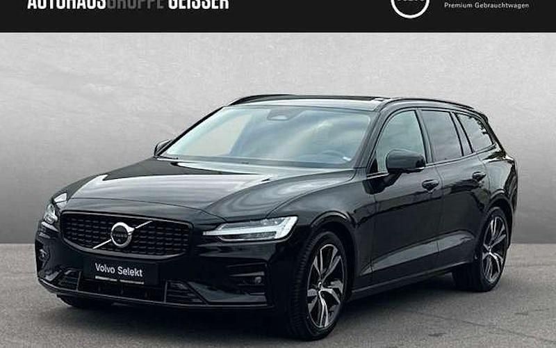 Gebraucht Volvo V60 Plus 197 PS (144 kW) 2025 Onyx schwarz Kombi