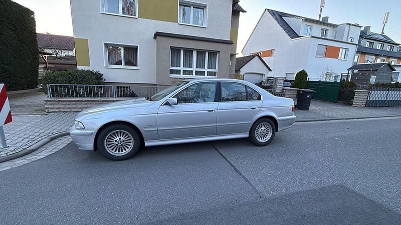 Gebraucht BMW 525 192 PS (141 kW) 2001 Silber Limousine