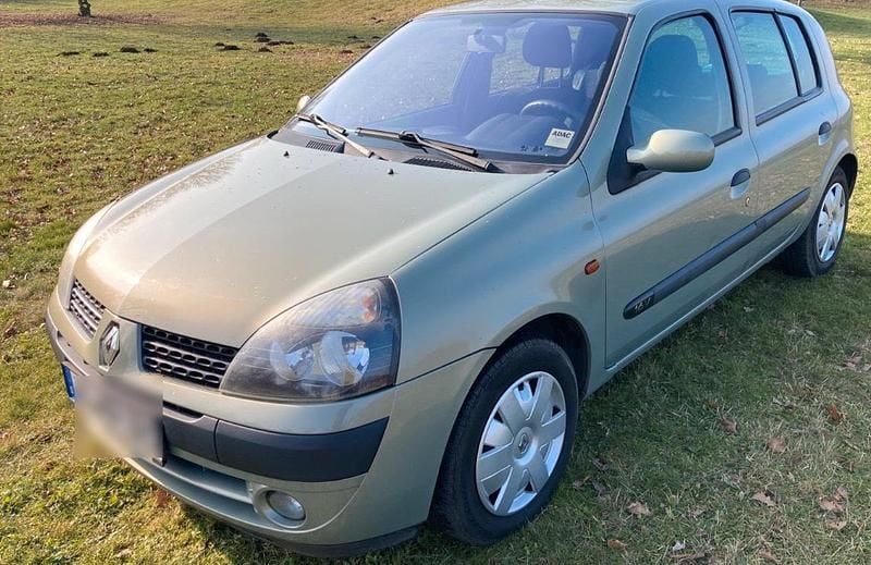 Grau Gebraucht 2006 Renault Clio II Kleinwagen | 2.200 € (Guter Preis) - Bild 1/4