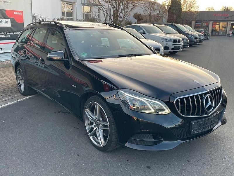 Gebraucht Mercedes E220 Edition 170 PS (125 kW) 2016 Schwarz Kombi