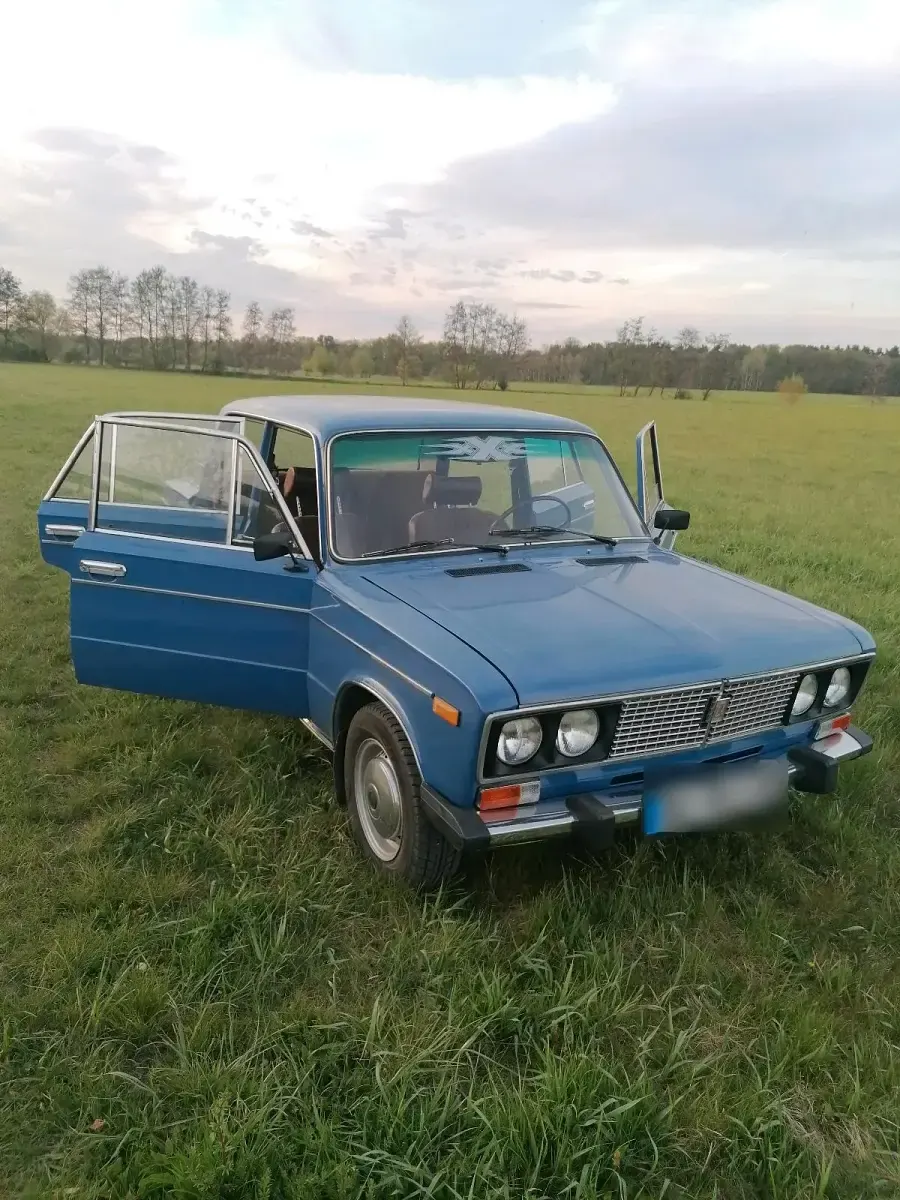 Second-hand Lada 2106 75 CP (55 kW) 1983 Albastru Berlinǎ