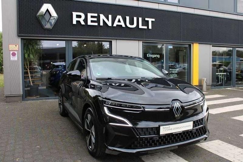 Second-hand Renault Megane E-Tech Evolution 160 kW (218 CP) 2023 Negru Berlinǎ