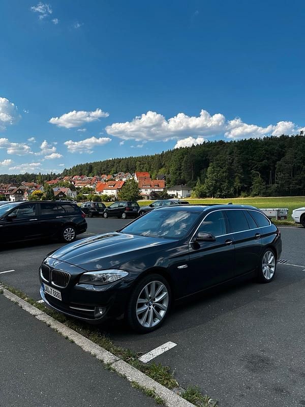 Grau Gebraucht 2011 BMW 535 Kombi | 14.000 € (Teuer) - Bild 1/4