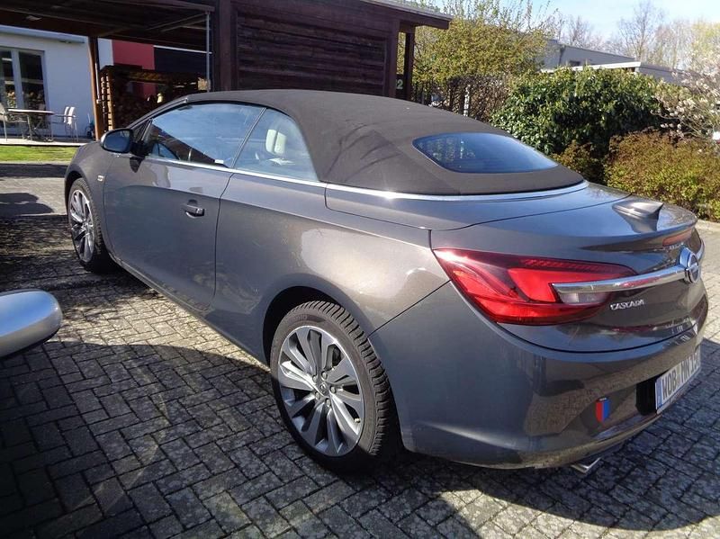 Gebraucht Opel Cascada Innovation 170 PS (125 kW) 2016 Grau Cabrio