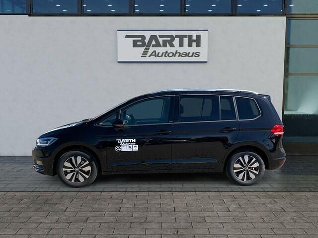 Gebraucht VW Touran Move 150 PS (110 kW) 2023 Schwarz Van / Kleinbus
