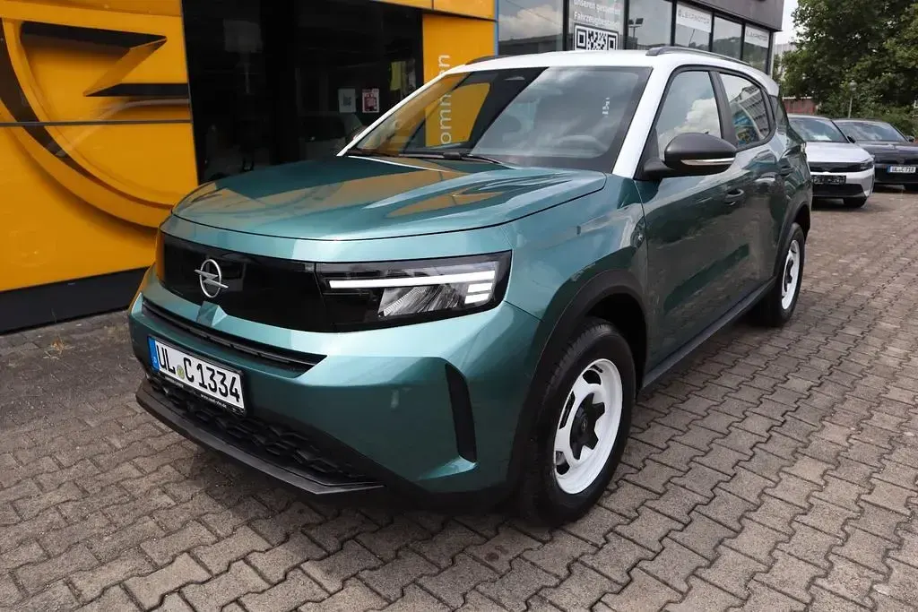 Neu Opel Frontera Edition 145 PS (106 kW) 2026 Grün SUV
