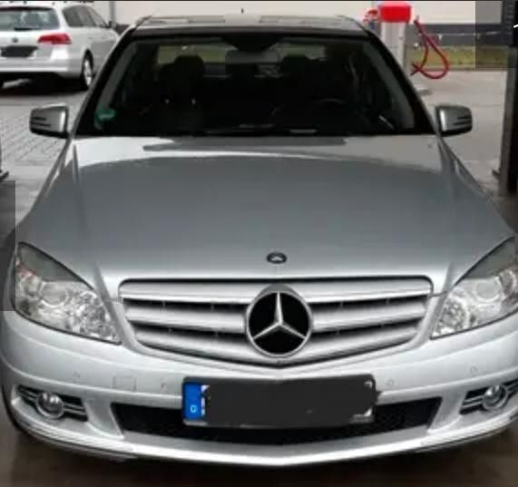 Silber Gebraucht 2010 Mercedes C220 Avantgarde Limousine | 6.750 € (Fairer Preis) - Bild 1/3