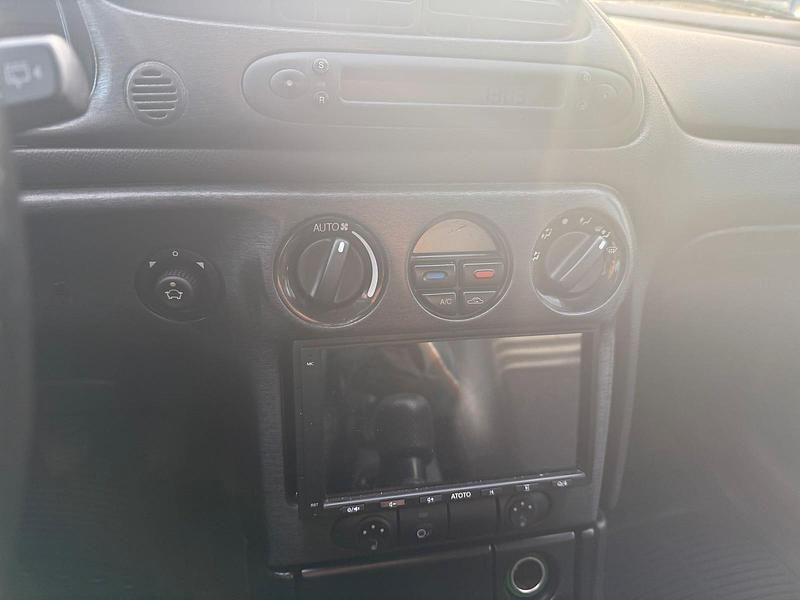 Gebraucht Ford Mondeo 170 PS (125 kW) 2000 Silber Limousine