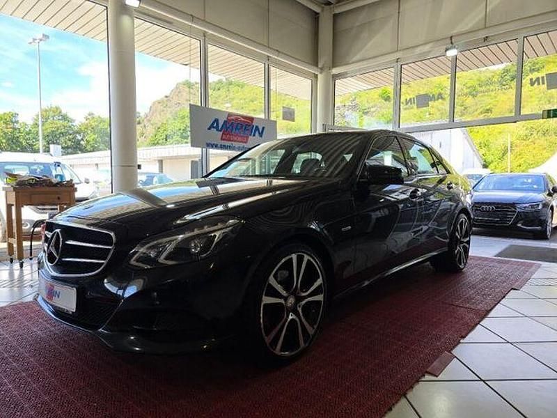 Gebraucht Mercedes E220 170 PS (125 kW) 2016 Schwarz Limousine