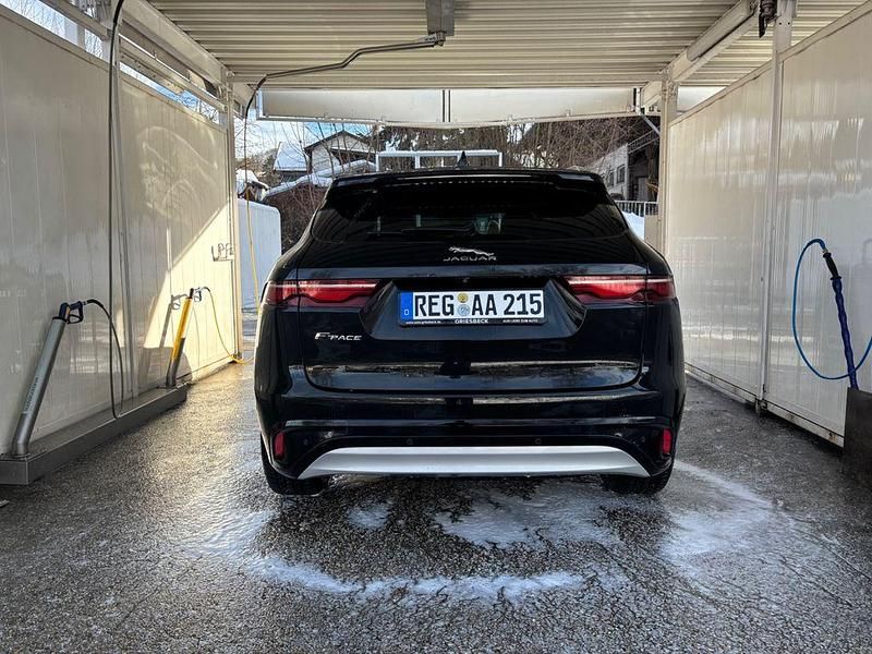 Gebraucht Jaguar F-Pace 204 PS (150 kW) 2022 Schwarz SUV