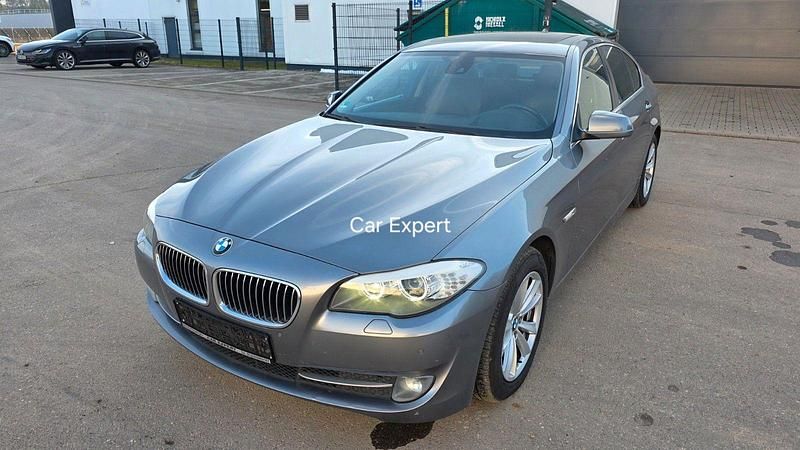Gebraucht BMW 525 Performance 204 PS (150 kW) 2010 Grau Limousine