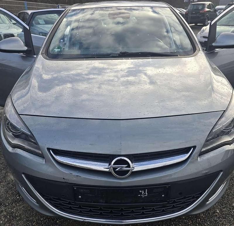 Gebraucht Opel Astra Innovation 170 PS (125 kW) 2013 Grau Limousine