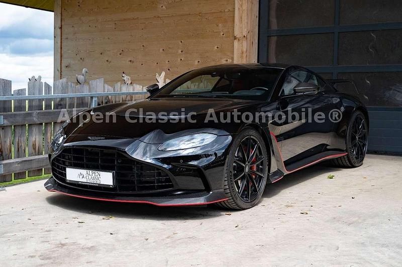 Gebraucht Aston Martin Vantage 700 PS (514 kW) 2022 Onyx black Coupé