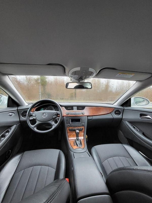Gebraucht Mercedes CLS350 272 PS (200 kW) 2004 Silber Coupé