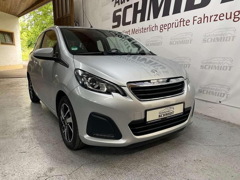 Gebraucht Peugeot 108 Active 82 PS (60 kW) 2017 Silver grey metallic 1e7 Kleinwagen