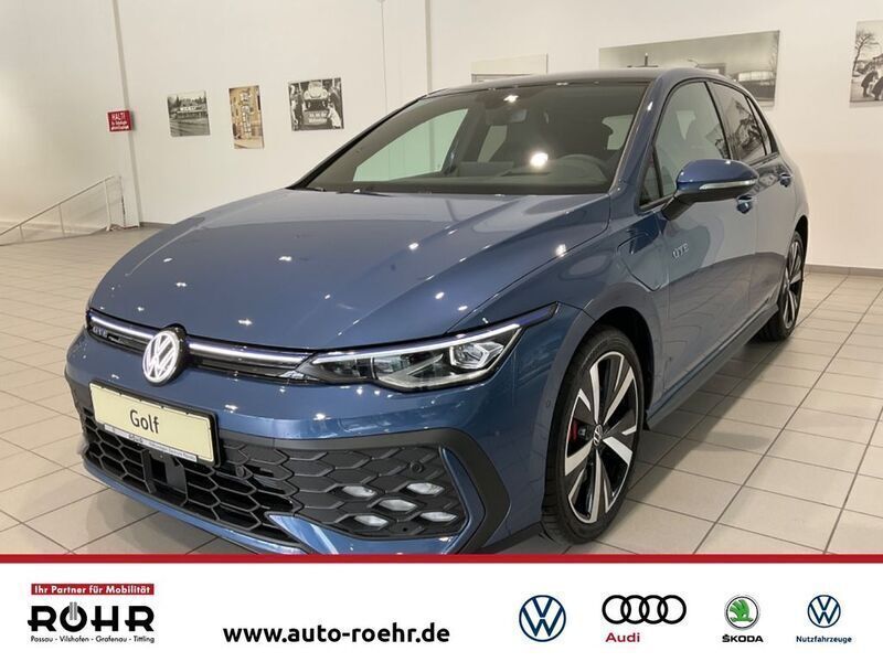 Schwarz Gebraucht 2025 VW Golf VIII GTE Limousine | 40.795 € - Bild 1/4
