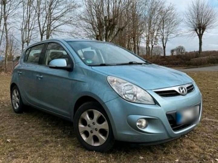 Gebraucht Hyundai i20 78 PS (57 kW) 2012 Kleinwagen