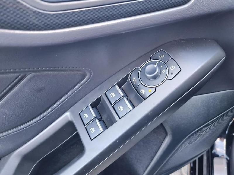 Neu Ford Focus ST-Line X 155 PS (114 kW) 2026 Schwarz Limousine