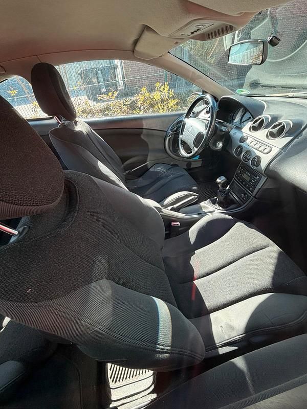 Second-hand Ford Cougar 1999 Argintiu Coupe