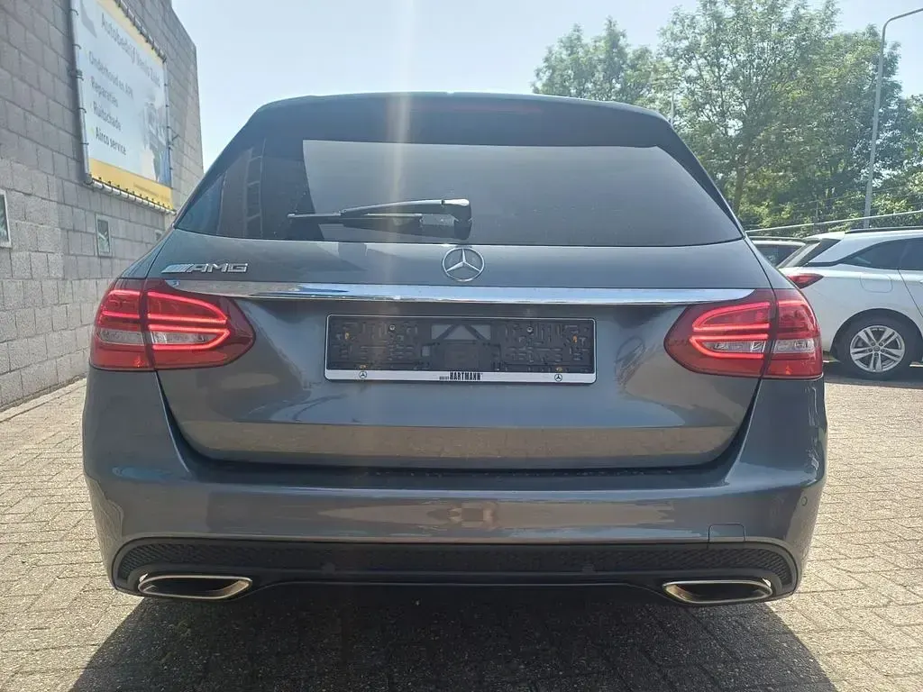 Second-hand Mercedes C180 AMG line 156 CP (114 kW) 2016 Gri Break