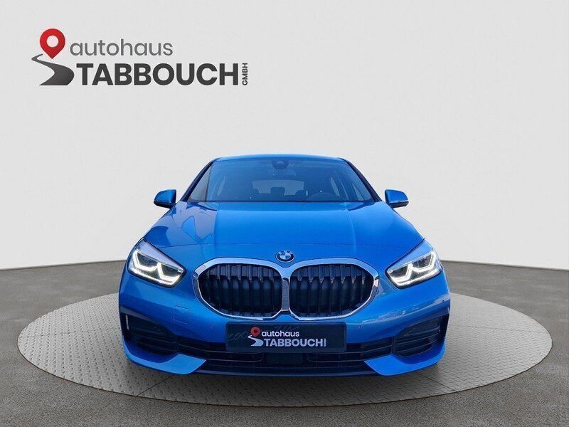 Blau Gebraucht 2021 BMW 118 Advantage Kleinwagen | 22.999 € (Fairer Preis) - Bild 1/4
