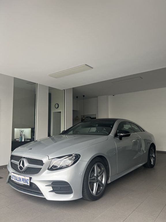 Iridiumsilber Gebraucht 2019 Mercedes E300 AMG line Coupé | 36.490 € (Guter Preis) - Bild 1/4