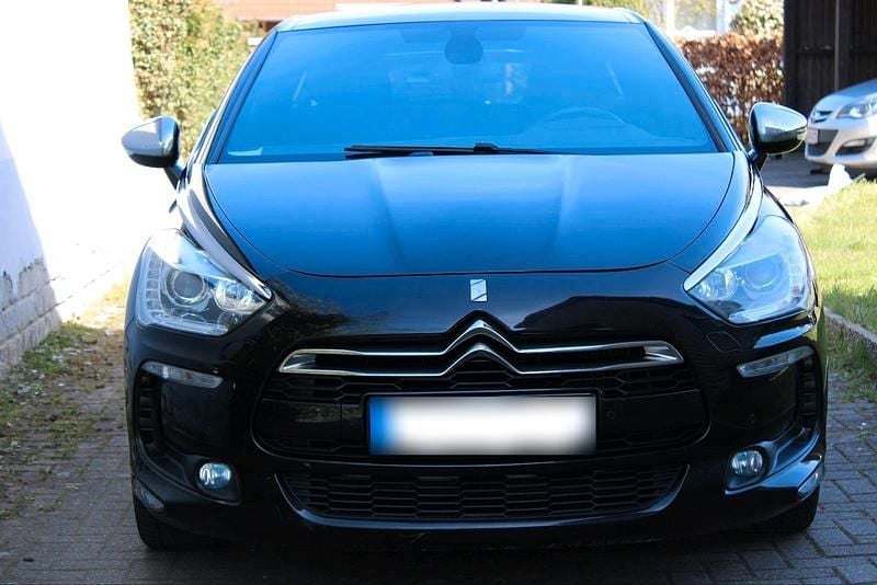 Gebraucht Citroën DS5 163 PS (119 kW) 2014 Schwarz Kleinwagen