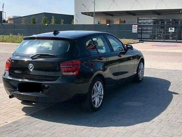 Schwarz Gebraucht 2012 BMW 118 Performance Kleinwagen | 5.790 € (Fairer Preis) - Bild 1/4