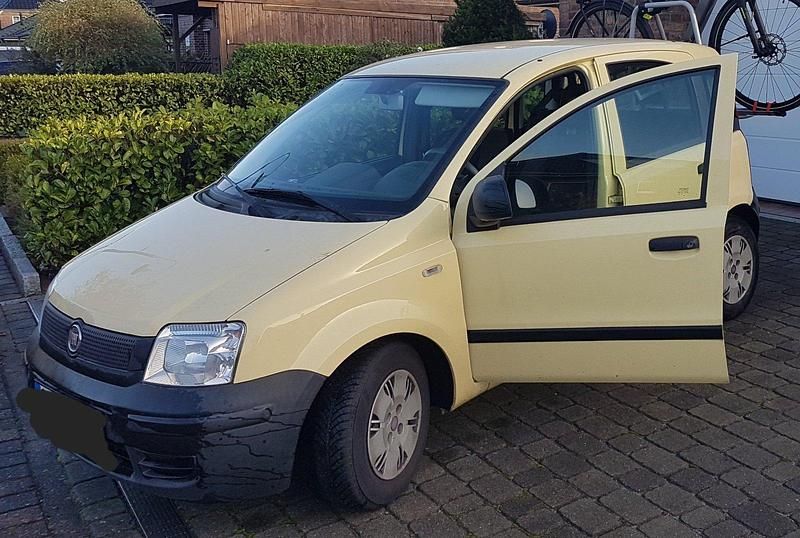 Gelb Gebraucht 2009 Fiat Panda Limousine | 1.650 € (Fairer Preis) - Bild 1/4