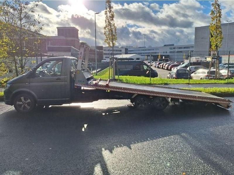 Gebraucht VW T6 204 PS (150 kW) 2019 Grau (metallic) Van